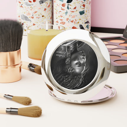 Nubian Essence - compact mirror